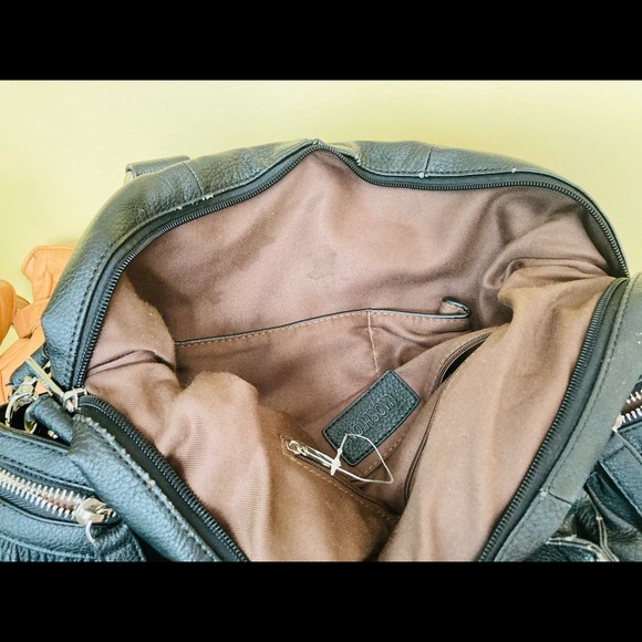 Bundle of Handbags: Danier and Topshop - Picture 7 of 15